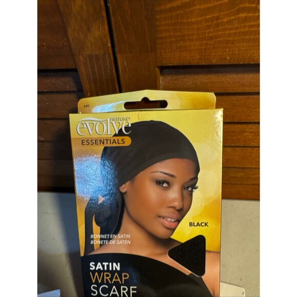 Studio selection, spa headband, wrap, scarf brushes, claw clips and more - Picture 2 of 16